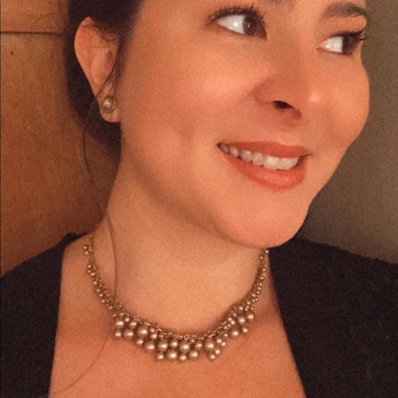 Pretty Vintage Gold Pearl Clustered Necklace - Picture 2 of 9